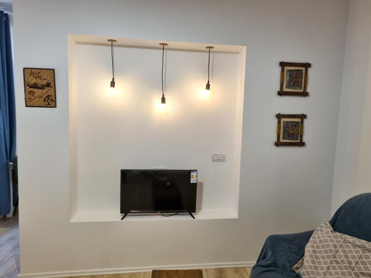 Cozy Apartment In City Center Тирана Екстериор снимка